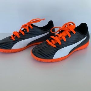 Boys Puma Indoor Soccer Shoes